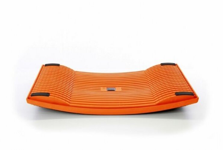 150709 Aktivointilauta Gymba oranssi on laadukas ja monipuolinen helppokäyttöinen ergonominen aktivointilauta. Kotimaisen Gymba aktivointilaudan käyttö parantaa ergonomiaa ja sopii hyvin selän venyttelemiseen.
