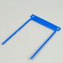 Arkistohaarukka sininen 8 cm D-clip laatikosta otettuna