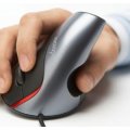Ergonominen tietokone hiiri käytössä