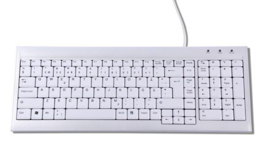 150198 Näppäimistö Mini Ergoslim SIlve on laadukas valkoinen pienikokoinen näppäimistö selkeillä näppäimillä. Näppäimistössä on USB-liitäntä ja ergonominne pöytää myötäilevä muotoilu. Katso muitakin näppäimistöjä verkkokaupasta