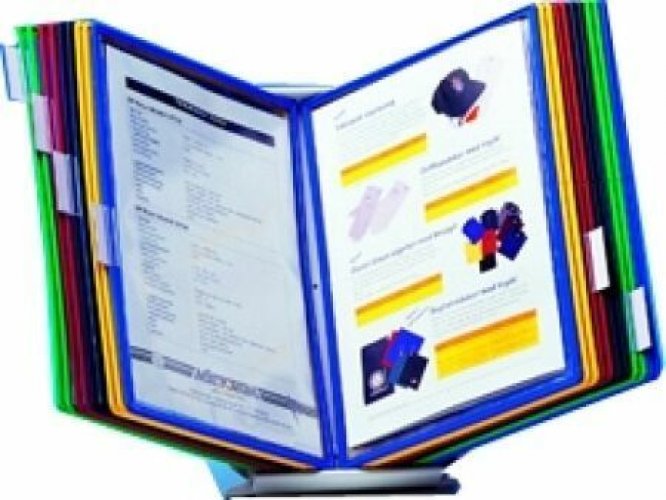 144606 Pöytäteline Tarifold on tukeva 20 A4 kokoisen taskun pikahakuteline. Pöytätelineen taskut ovat läpinäkyvät ja heijastamattomat. Taskuihin voi laittaa esimerkiksi ohjeita, mainoksia ja esitteitä.