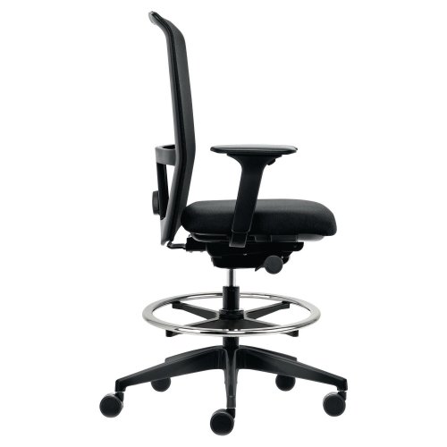 Työtuoli Interstuhl lx002 ergonominen korkeaselkäinen jalkatukirengas musta